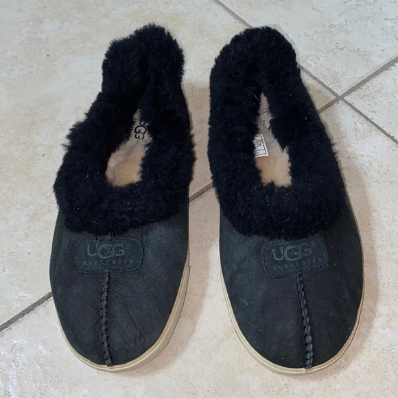 UGG Rylan Slippers - Picture 8 of 8